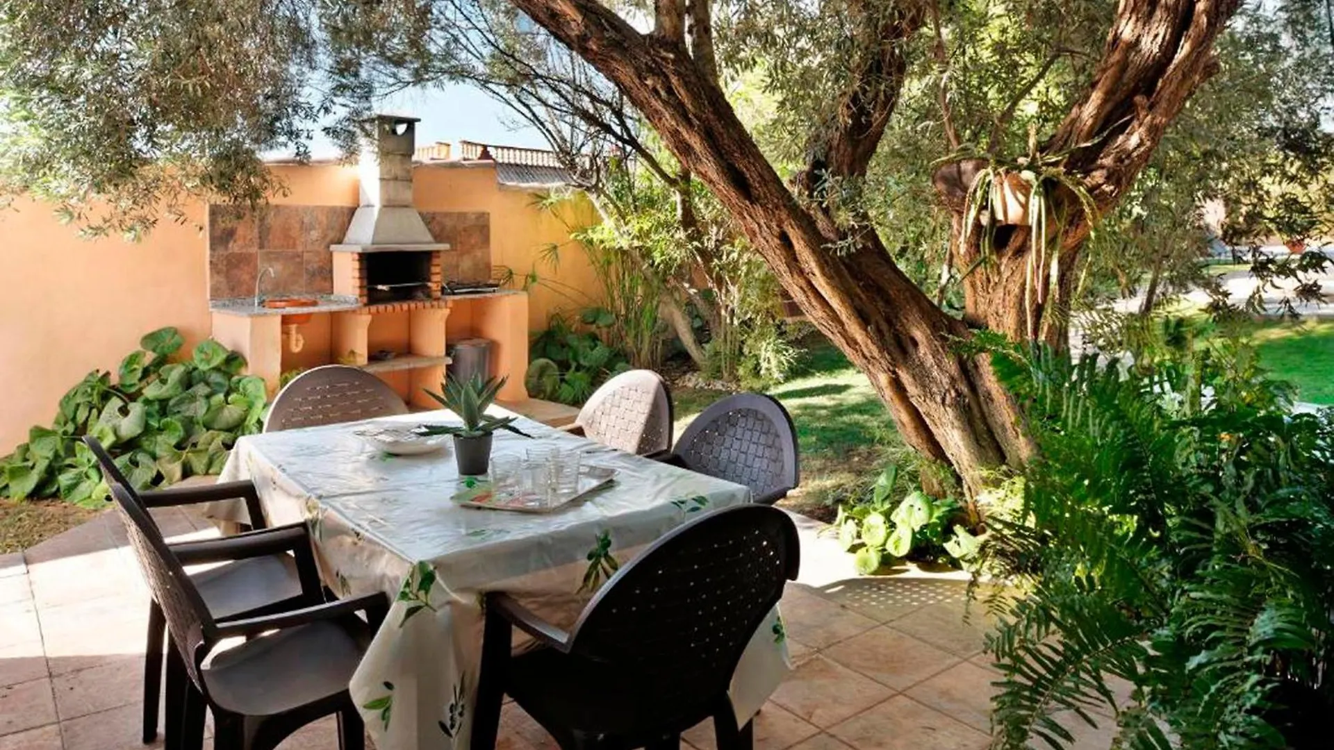 Holiday home Villa Deluxe Piscina Privada Conil De La Frontera Spain